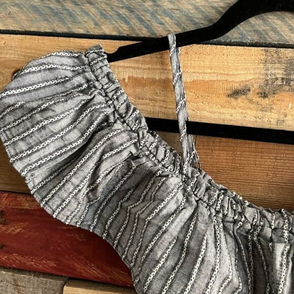 Umgee Gray Stripe Off Shoulder Dress Size Large - Picture 5 of 13